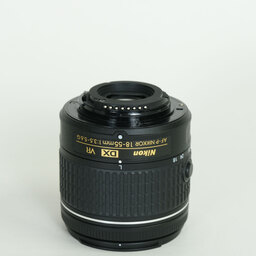 Nikon AF-P DX NIKKOR 18-55mm F3.5-5.6G VR