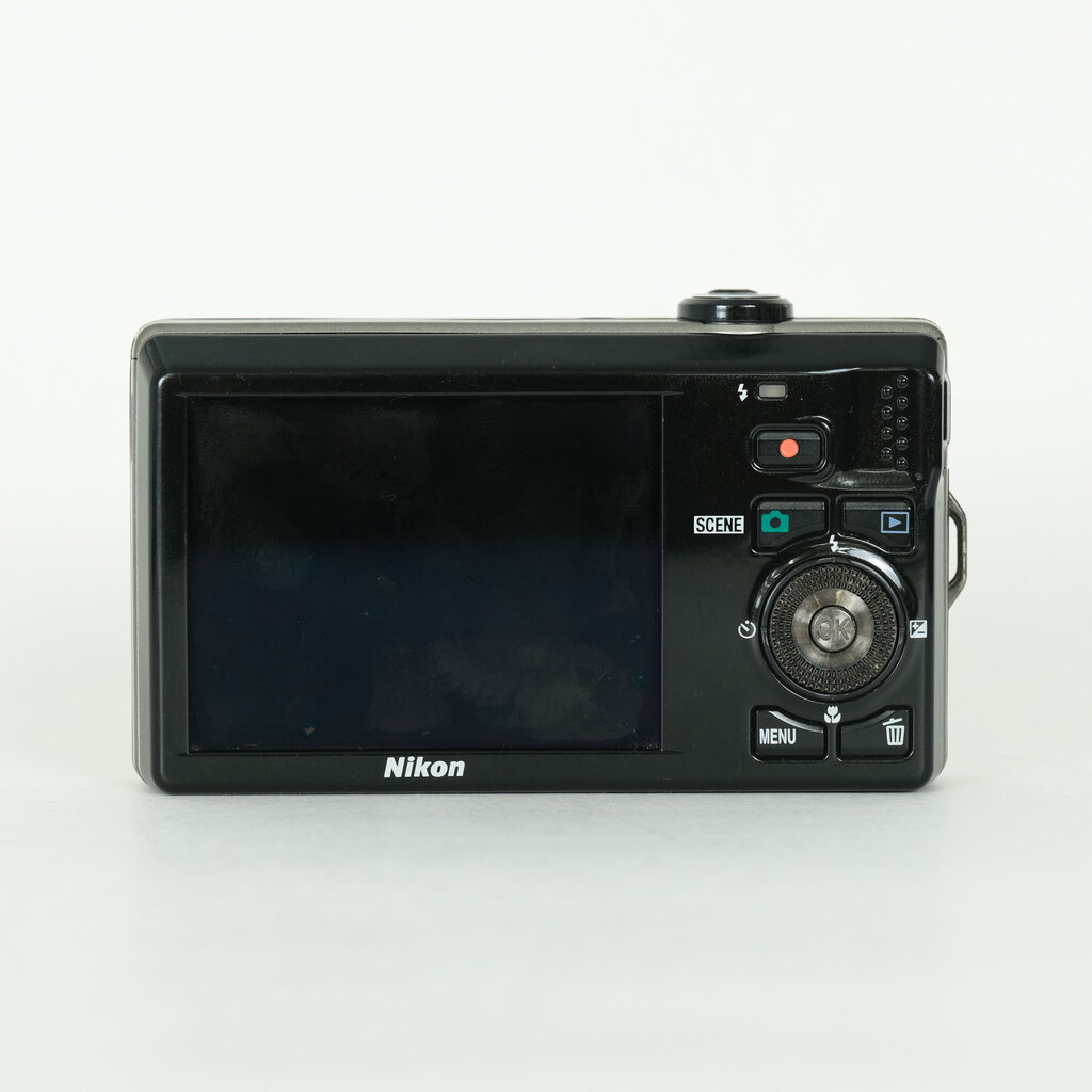 NIKON COOLPIX S6000 デジカメ　ジャンク品 ノーブルブラック Nikon COOLPIX S6000 ノーブルブラックの出品 | ONE SCENE（ワンシーン）