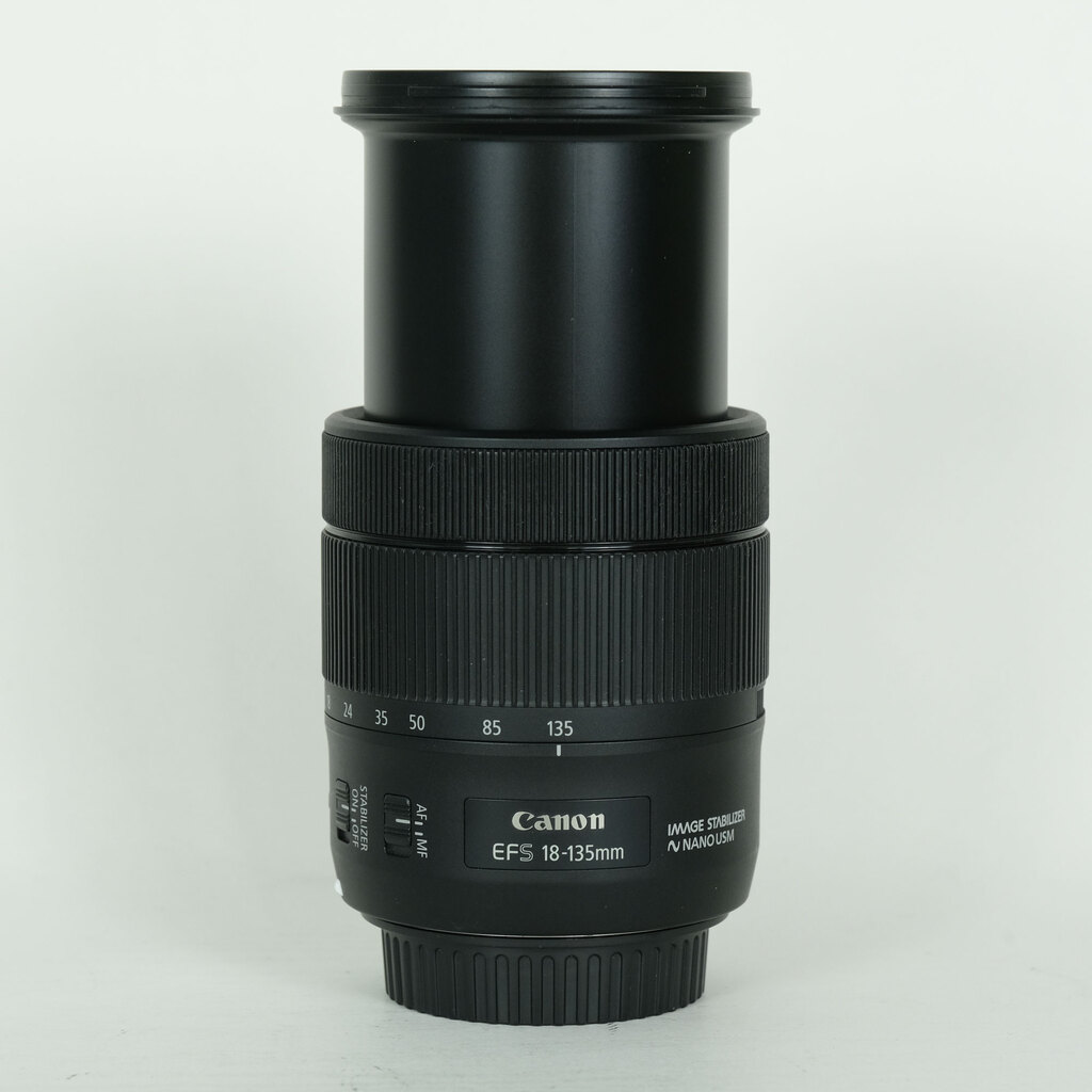 Canon EF-S18-135mm F3.5-5.6 IS USMの出品 | ONE SCENE（ワンシーン）