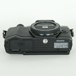 OLYMPUS OM-D E-M10 Mark II