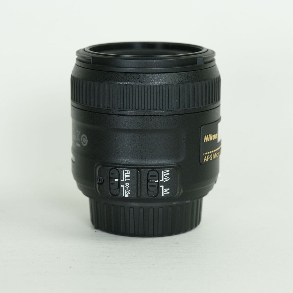 Nikon AF-S DX Micro NIKKOR 40mm f/2.8G