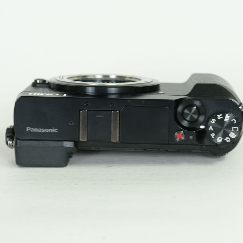 Panasonic LUMIX DMC-GX7MK2 ボディ ブラック