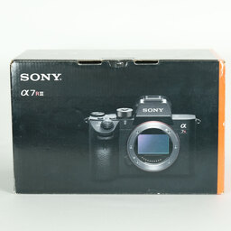 SONY α7R III(ILCE-7RM3) SONY α7R III(ILCE-7RM3)
