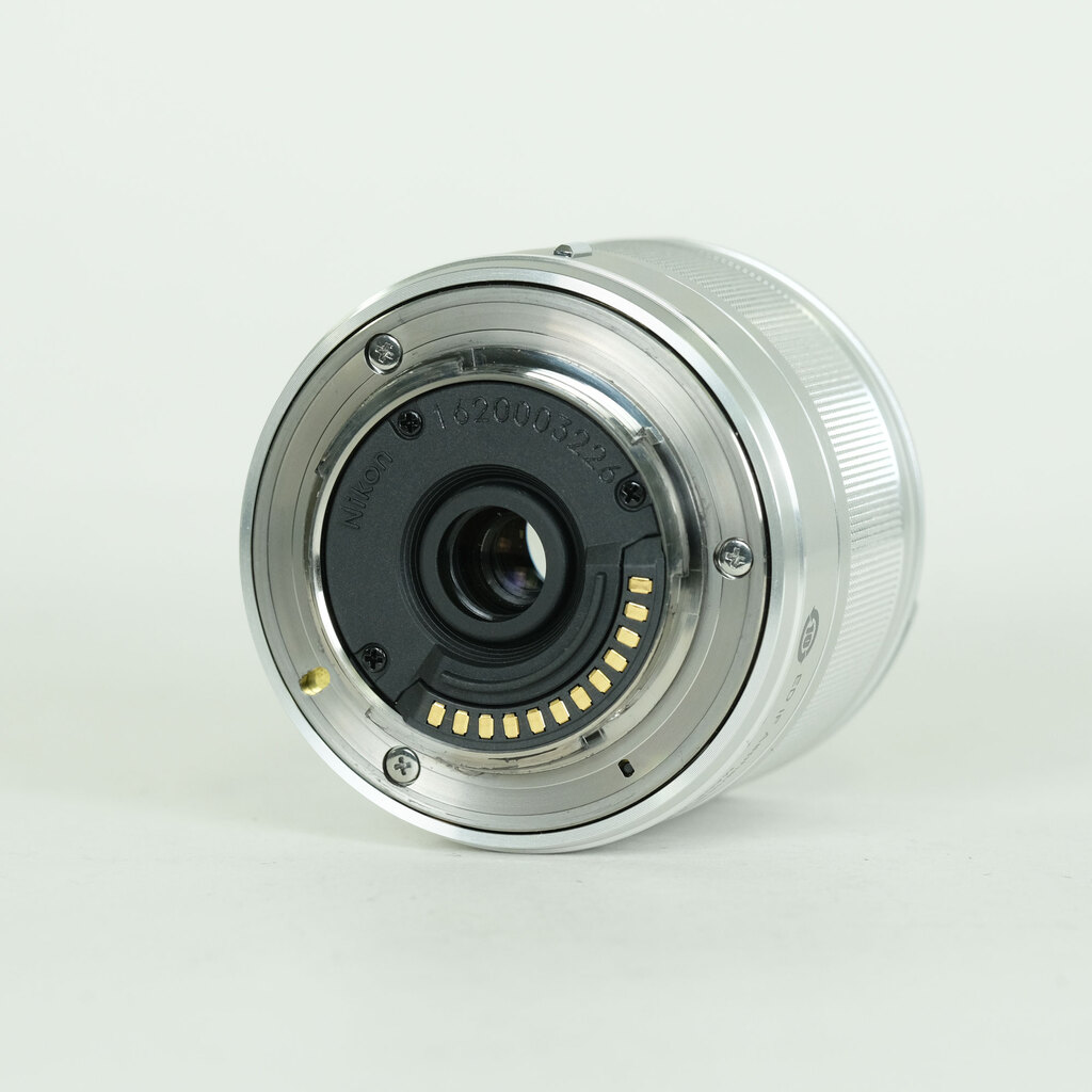 Nikon 1 NIKKOR VR 6.7-13mm f/3.5-5.6 シルバー