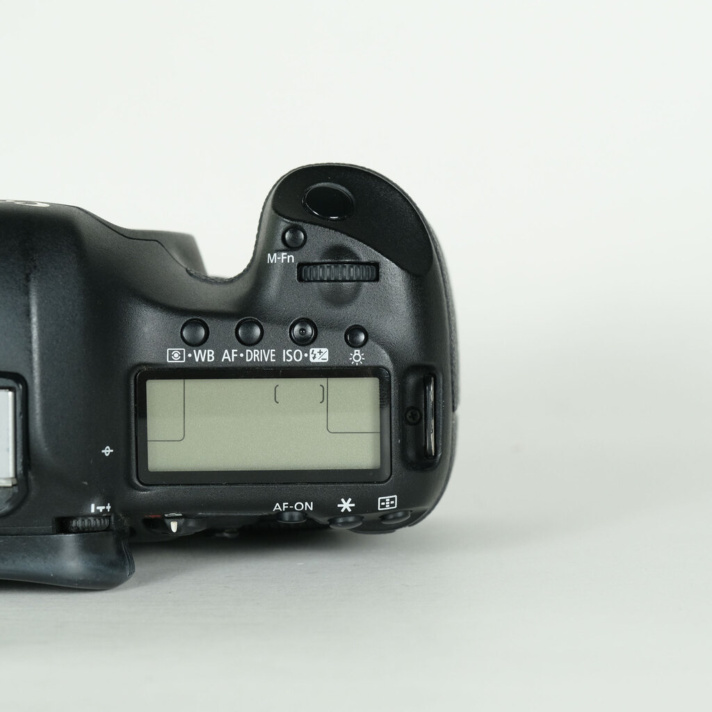 Canon EOS 5D Mark III Canon EOS 5D Mark III