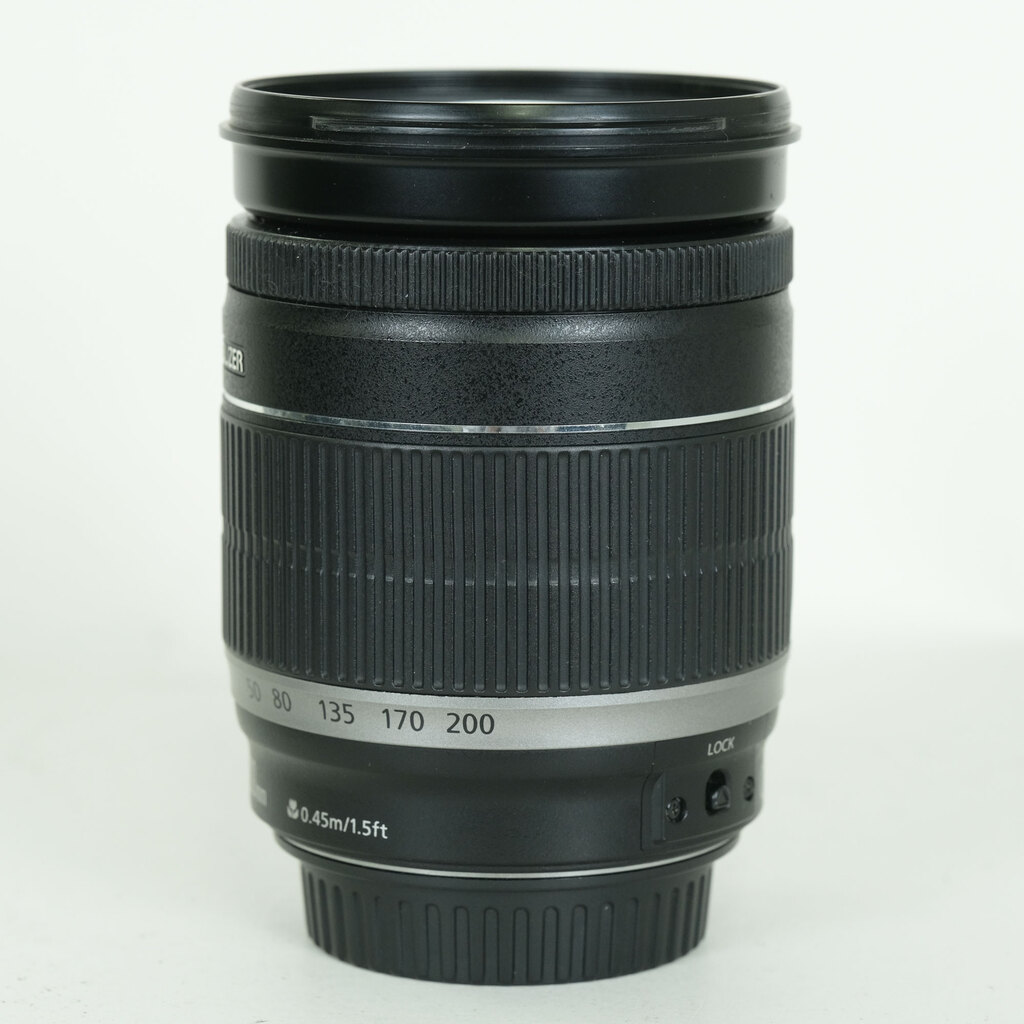 Canon EF-S18-200mm F3.5-5.6 IS Canon EF-S18-200mm F3.5-5.6 IS