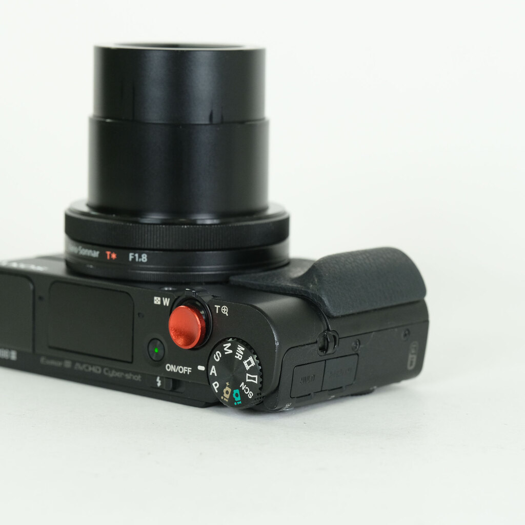 SONY Cyber-shot DSC-RX100M3