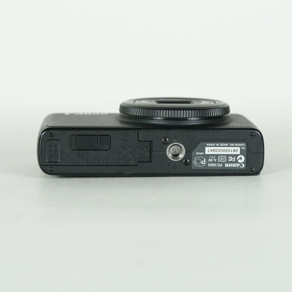 Canon PowerShot S95の出品 | ONE SCENE（ワンシーン）