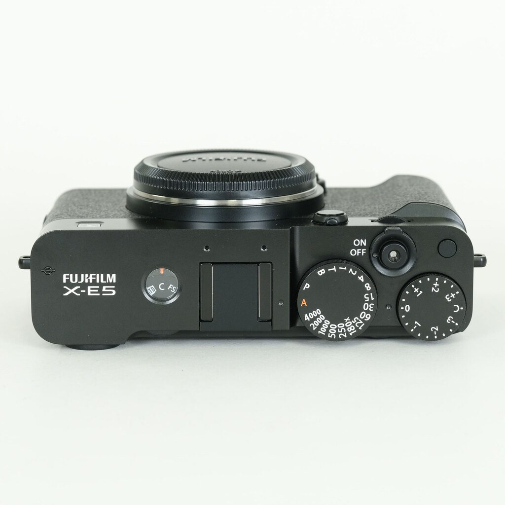 FUJIFILM X-E5