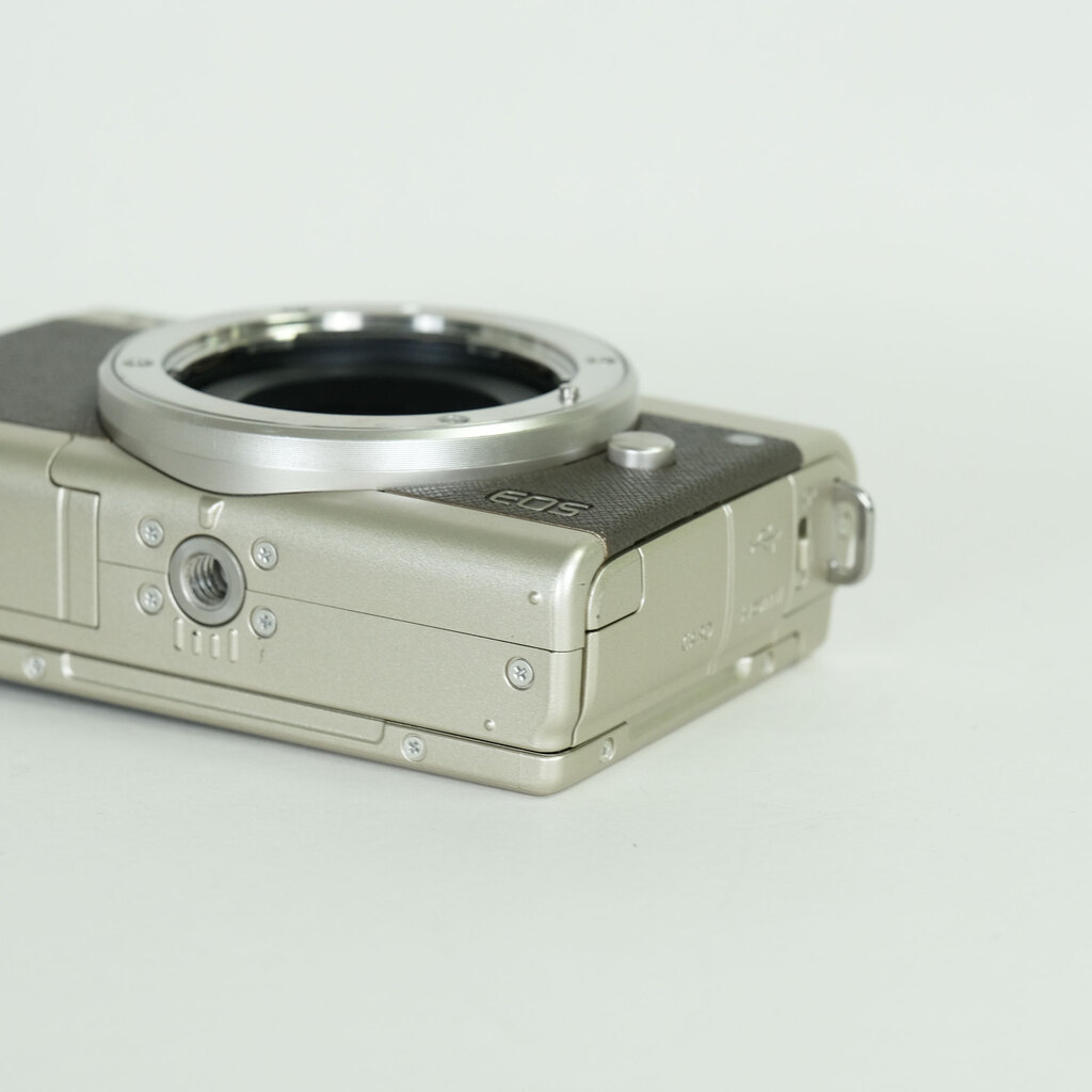 Canon EOS M200 ボディ リミテッドゴールド