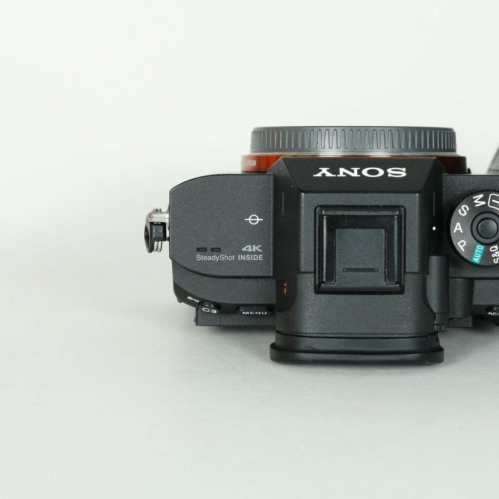 SONY α7R III（ILCE-7RM3）の出品 | ONE SCENE（ワンシーン）