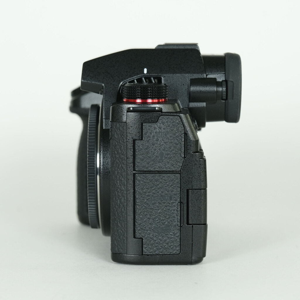 Panasonic LUMIX S5II DC-S5M2