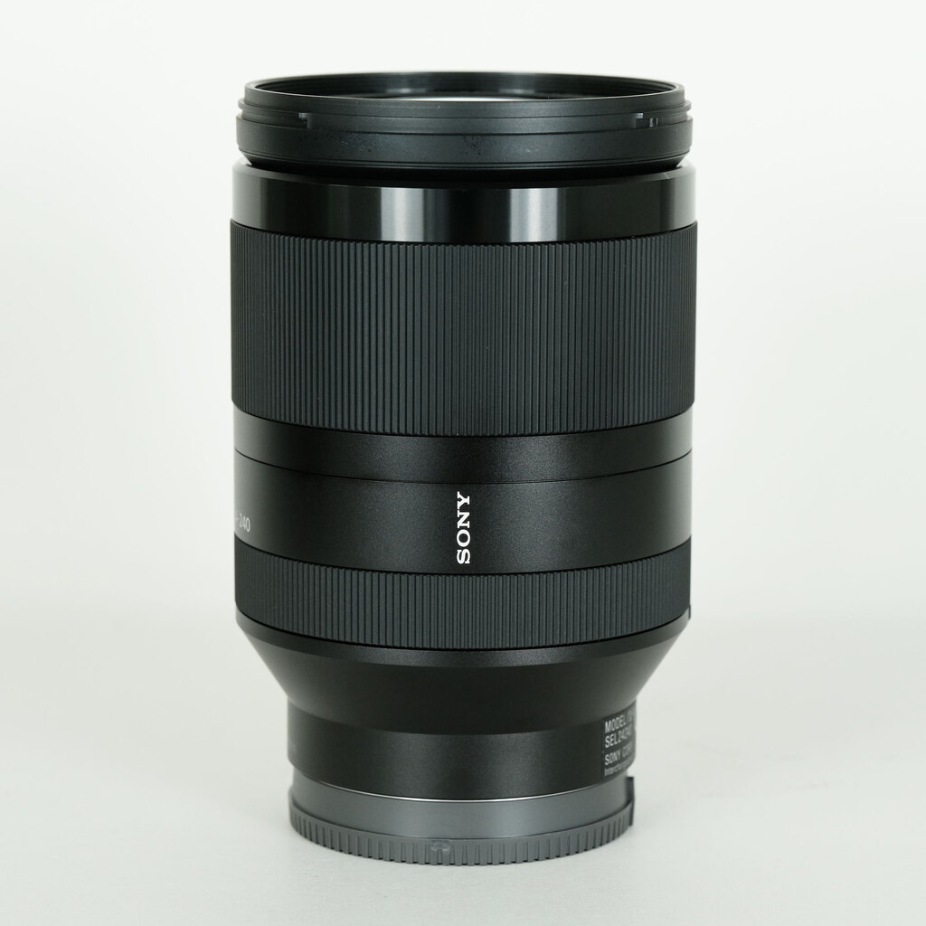 SONY FE 24-240mm F3.5-6.3 OSS SEL24240