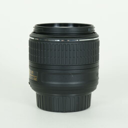 Nikon AF-S DX NIKKOR 18-55mm f3.5-5.6G VR II Nikon AF-S DX NIKKOR 18-55mm f3.5-5.6G VR II