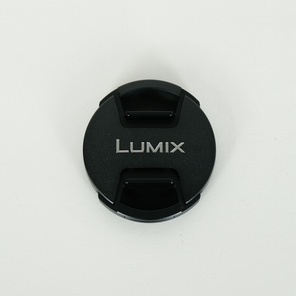 Panasonic LEICA DG MACRO-ELMARIT 45mm F2.8 ASPH. MEGA O.I.S.