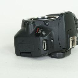 Canon EOS Kiss X9