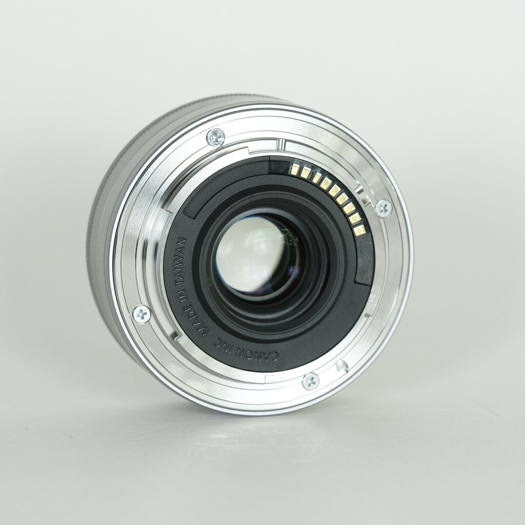 Canon EF-M22mm F2 STM