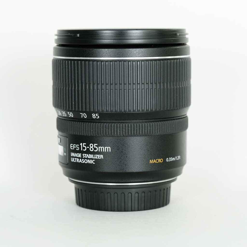 Canon EF-S15-85mm F3.5-5.6 IS USM