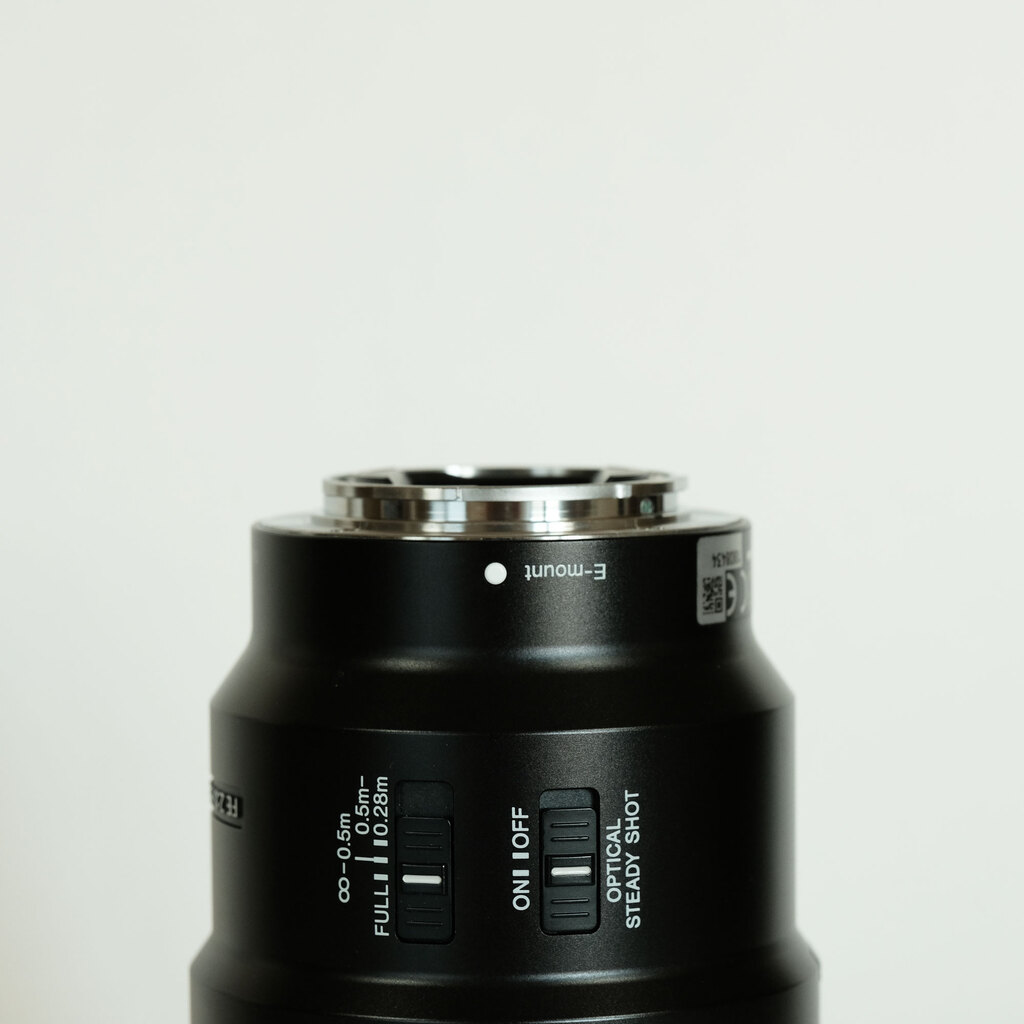 SONY FE 90mm F2.8 Macro G OSS SEL90M28G