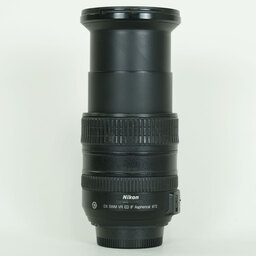 Nikon AF-S DX VR Zoom-Nikkor 18-200mm F3.5-5.6G IF-ED Nikon AF-S DX VR Zoom-Nikkor 18-200mm F3.5-5.6G IF-ED