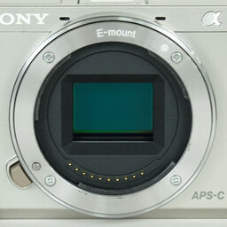 SONY α6000(ILCE-6000) SONY α6000(ILCE-6000)