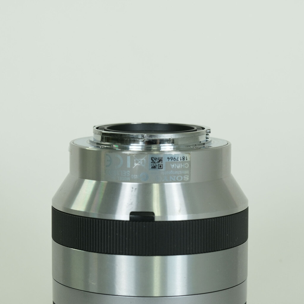 SONY E18-200mm F3.5-6.3 OSS SEL18200 SONY E18-200mm F3.5-6.3 OSS SEL18200