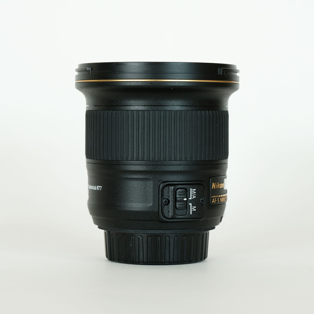 Nikon AF-S NIKKOR 20mm f/1.8G EDの出品 | ONE SCENE（ワンシーン）