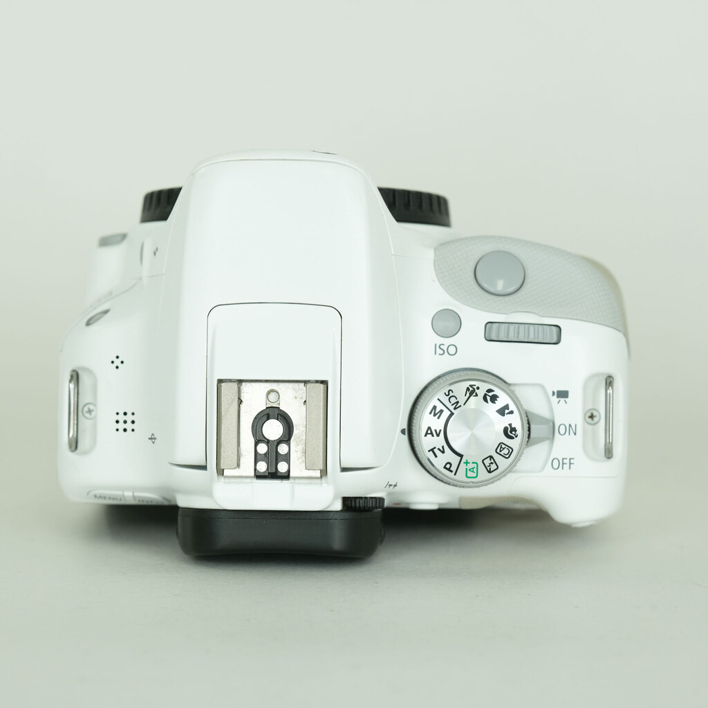 Canon EOS Kiss X7 ボディ ホワイト