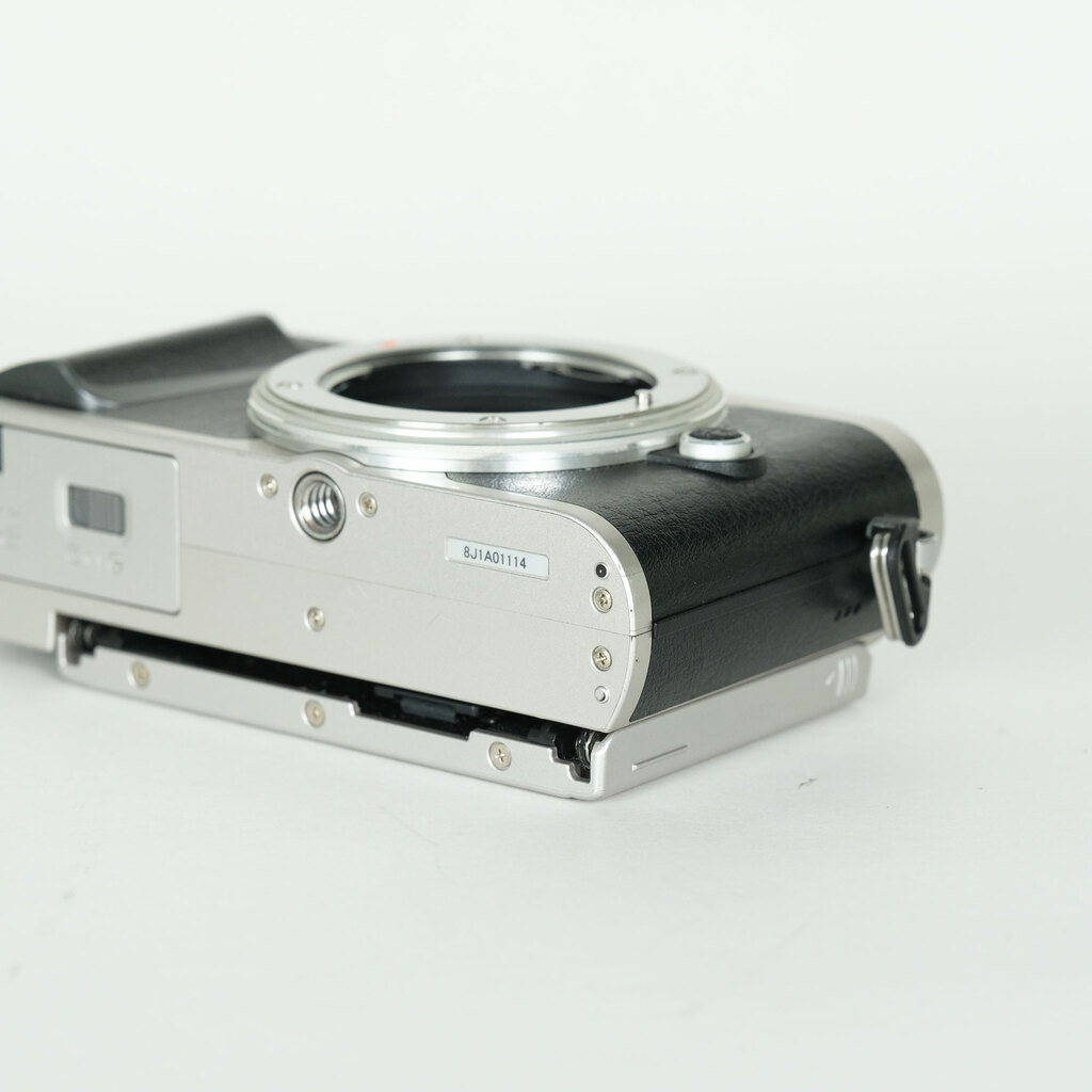 OLYMPUS PEN E-PL9の出品 | ONE SCENE（ワンシーン）