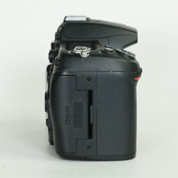 Nikon D7000