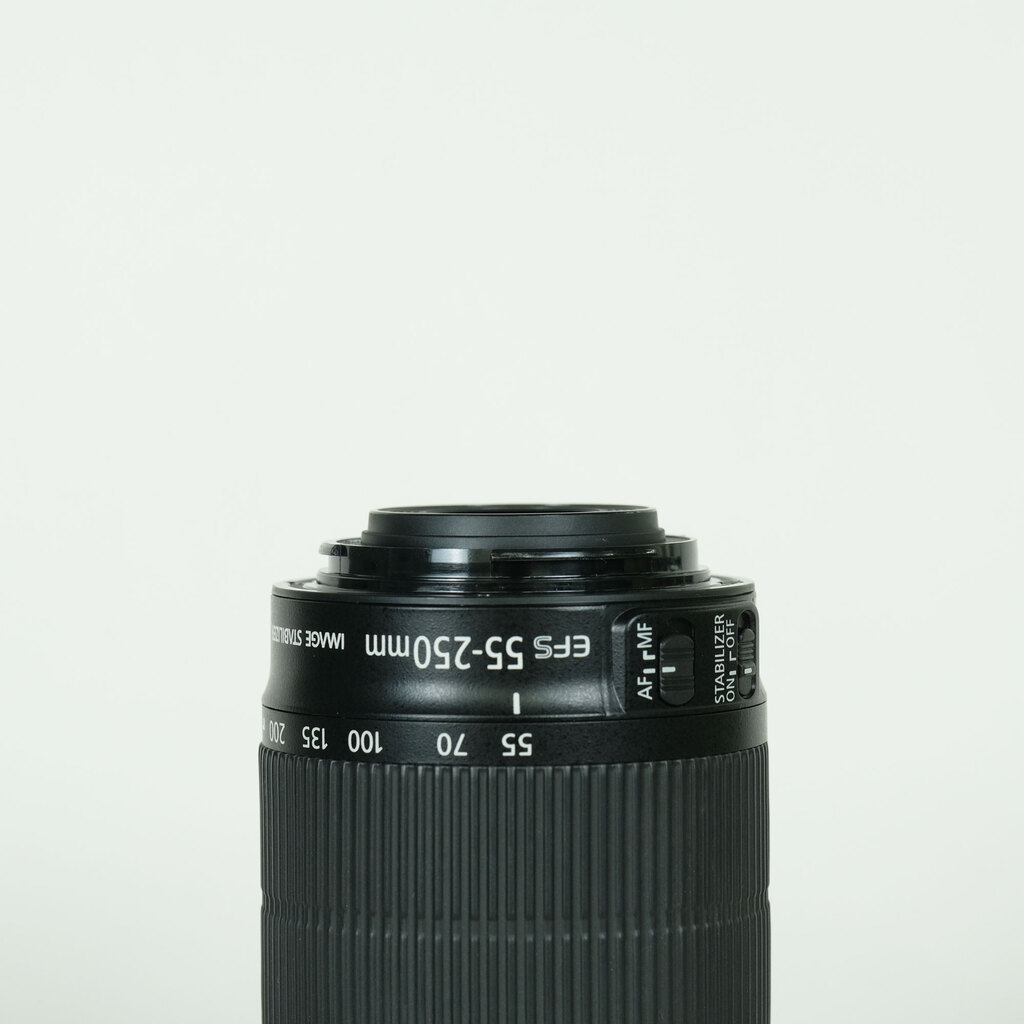 Canon EF-S55-250mm F4-5.6 IS STMの出品 | ONE SCENE（ワンシーン）