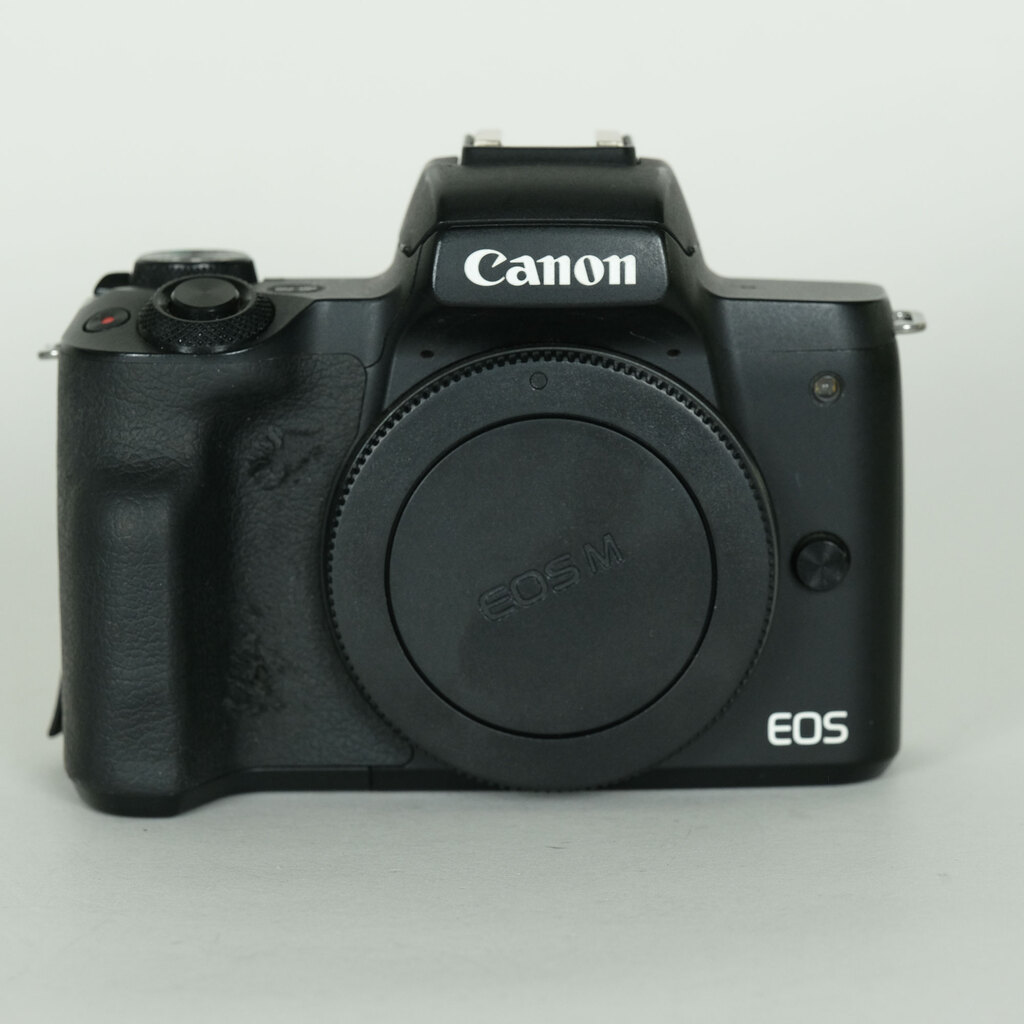 Canon EOS Kiss M