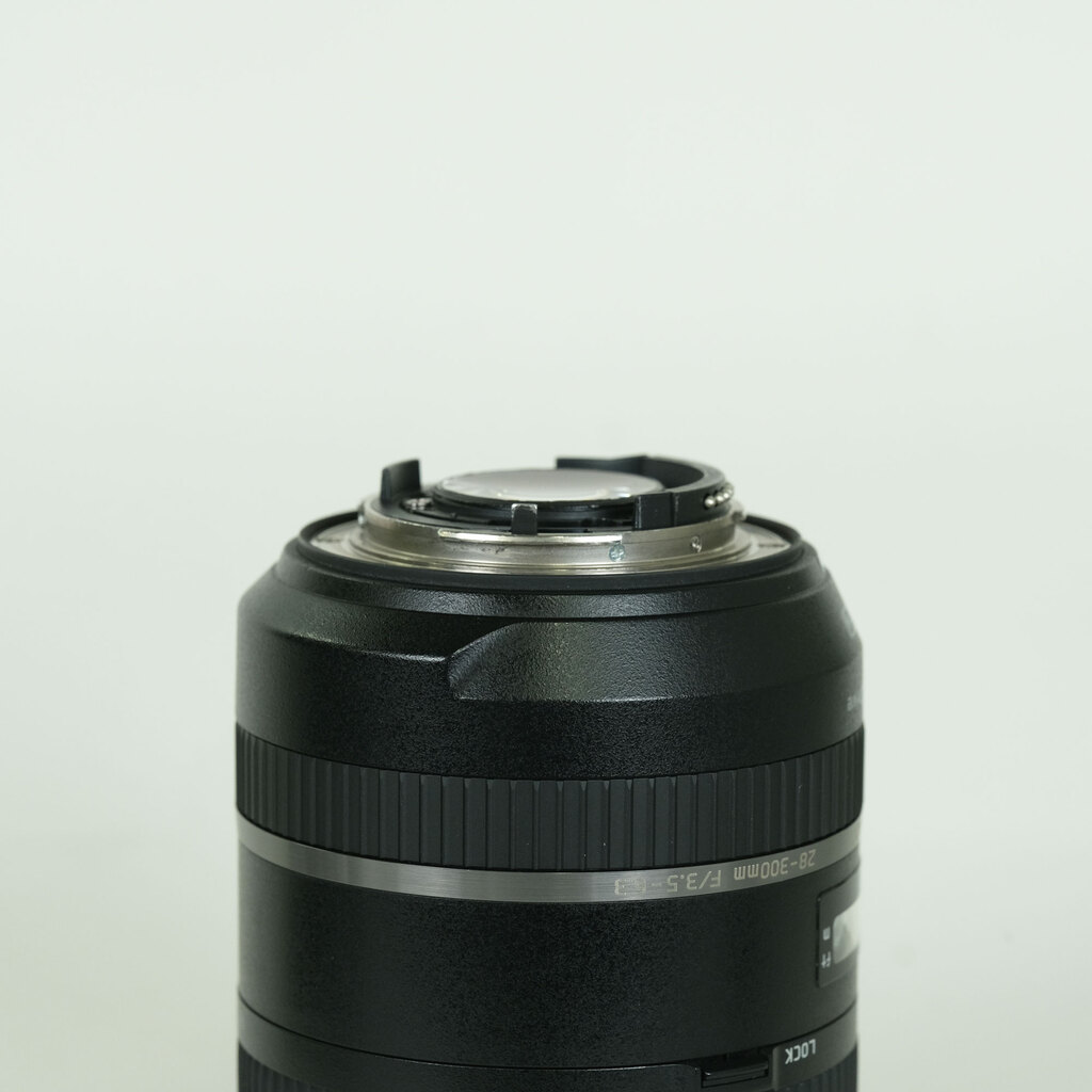 TAMRON 28-300mm F3.5-6.3 Di VC PZD/Model A010N(ニコンF用) TAMRON 28-300mm F3.5-6.3 Di VC PZD/Model A010N(ニコンF用)
