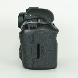 Canon EOS 5D Mark IV