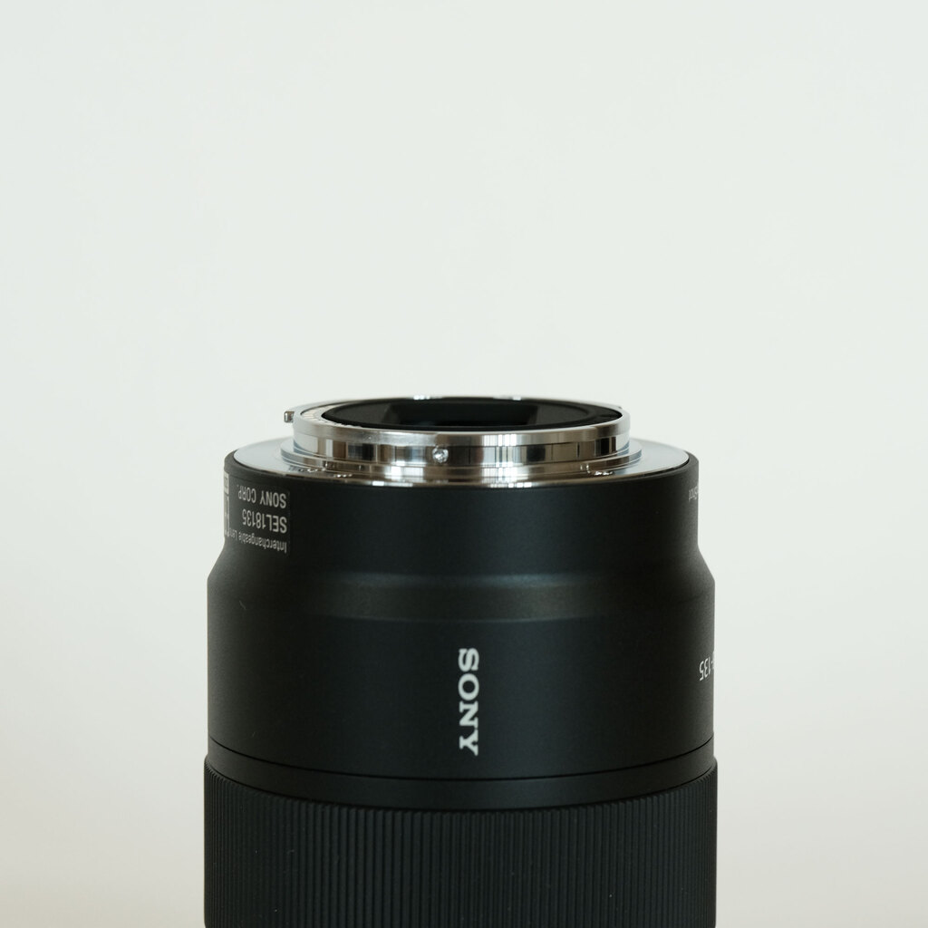 SONY E 18-135mm F3.5-5.6 OSS SEL18135