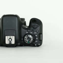 Canon EOS Kiss X8i