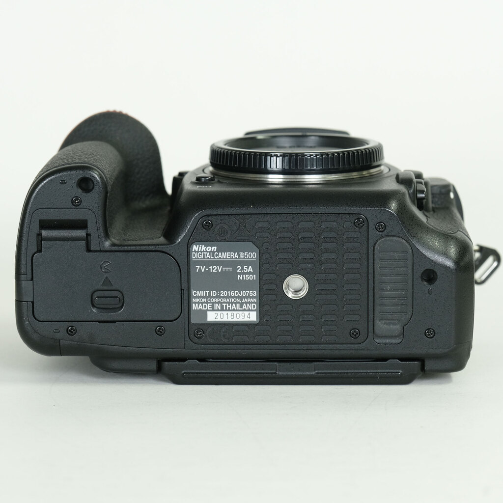 Nikon D500
