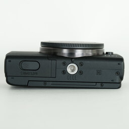 Canon EOS M100 Canon EOS M100