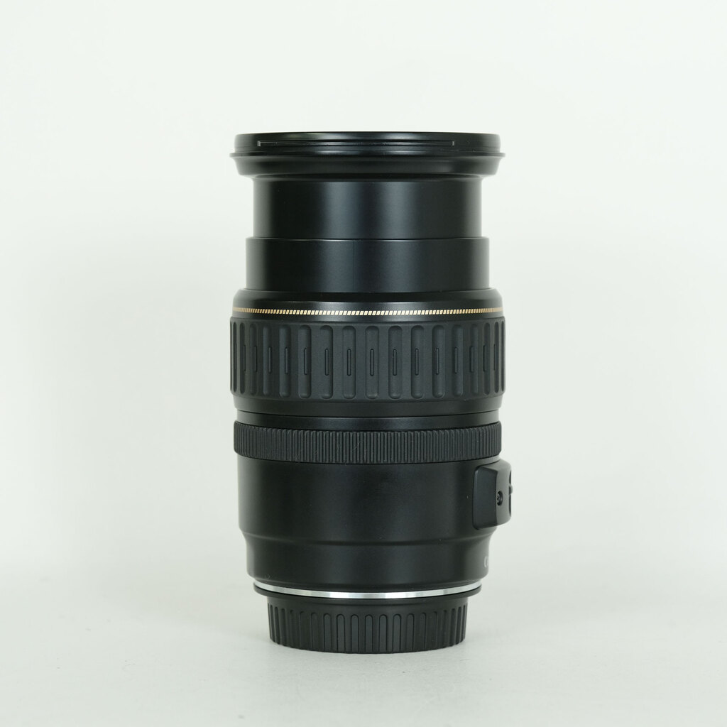 Canon EF28-135mm F3.5-5.6 IS USM