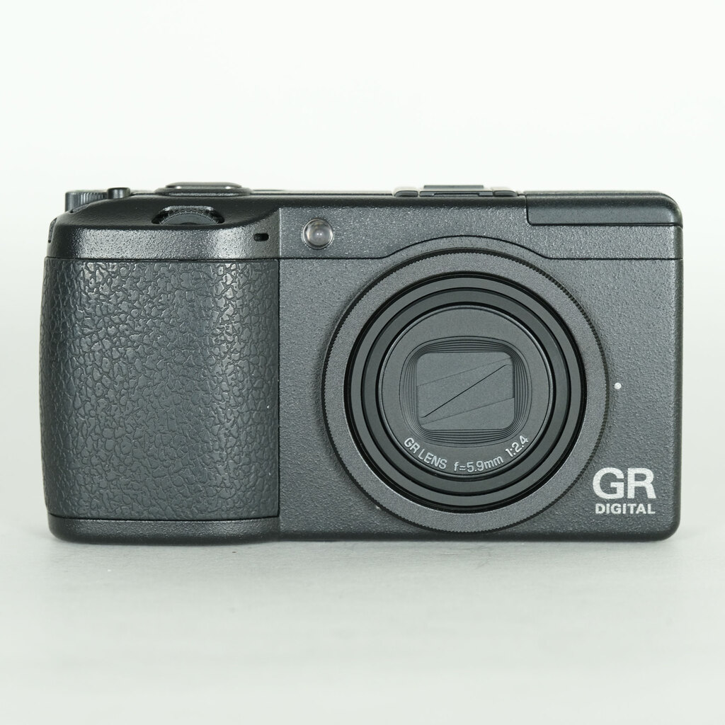 RICOH GR DIGITAL II