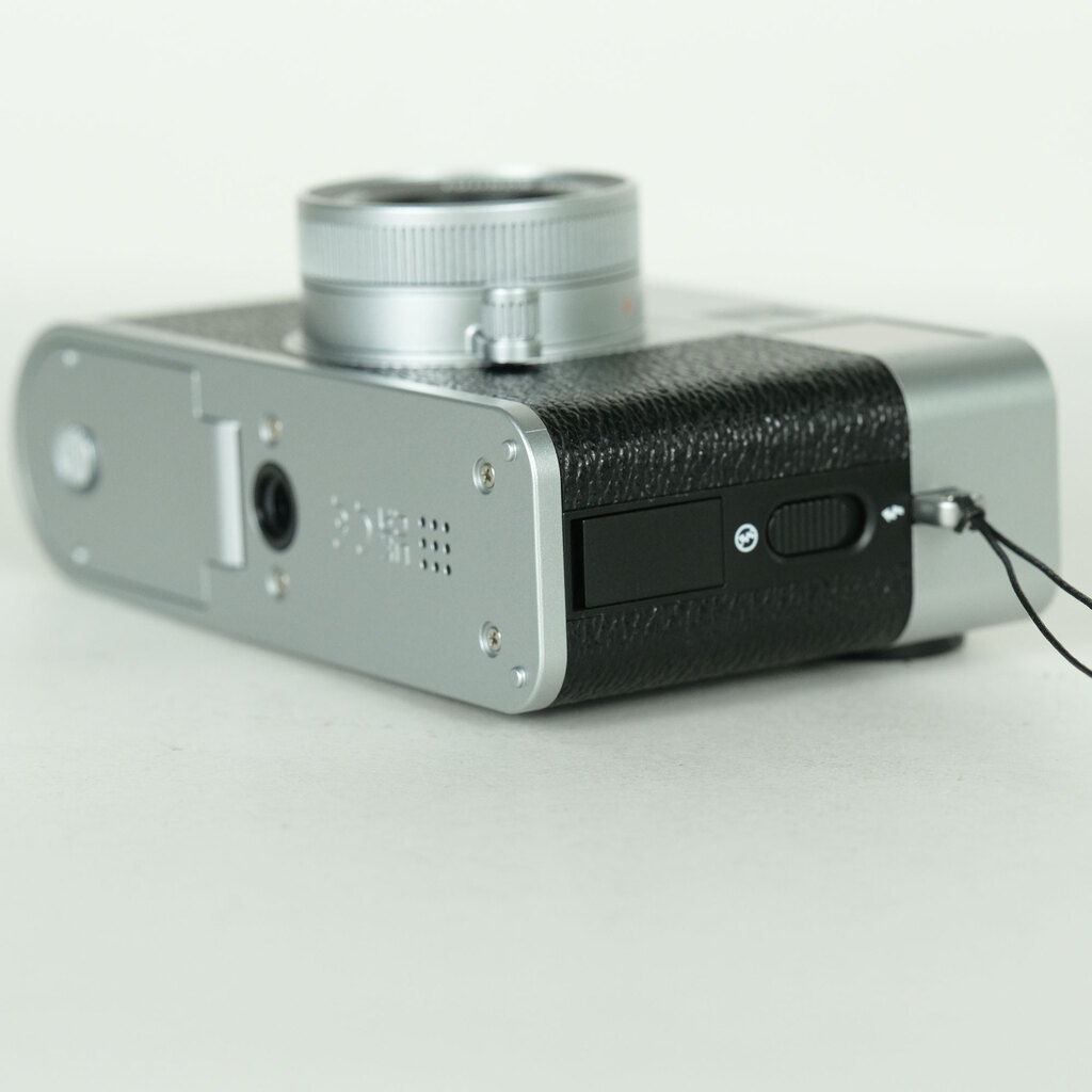 FUJIFILM X half X-HF1の出品 | ONE SCENE（ワンシーン）