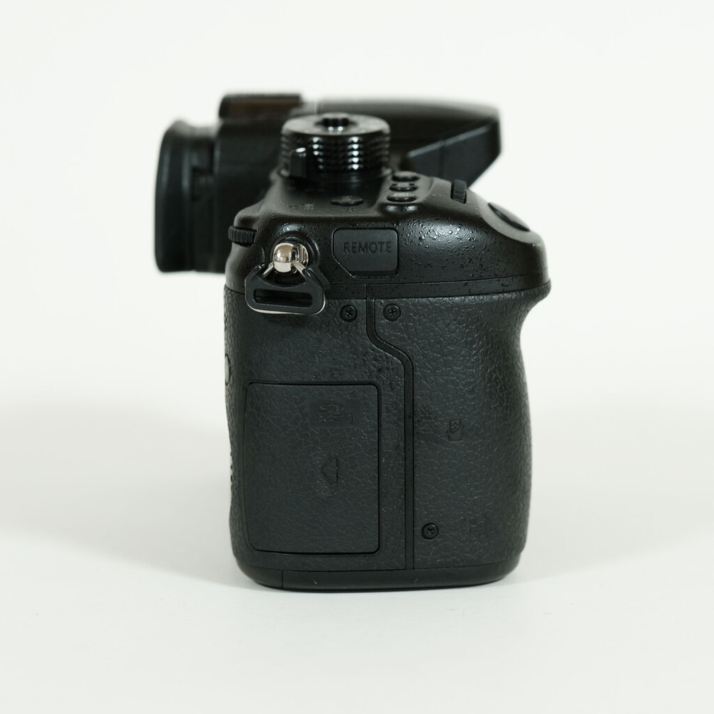 Panasonic LUMIX DMC-GH4