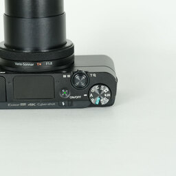 SONY Cyber-shot DSC-RX100M5