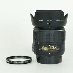 Nikon AF-S DX NIKKOR 18-55mm f3.5-5.6G VR II Nikon AF-S DX NIKKOR 18-55mm f3.5-5.6G VR II