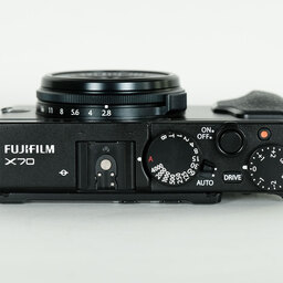 FUJIFILM X70 ブラック