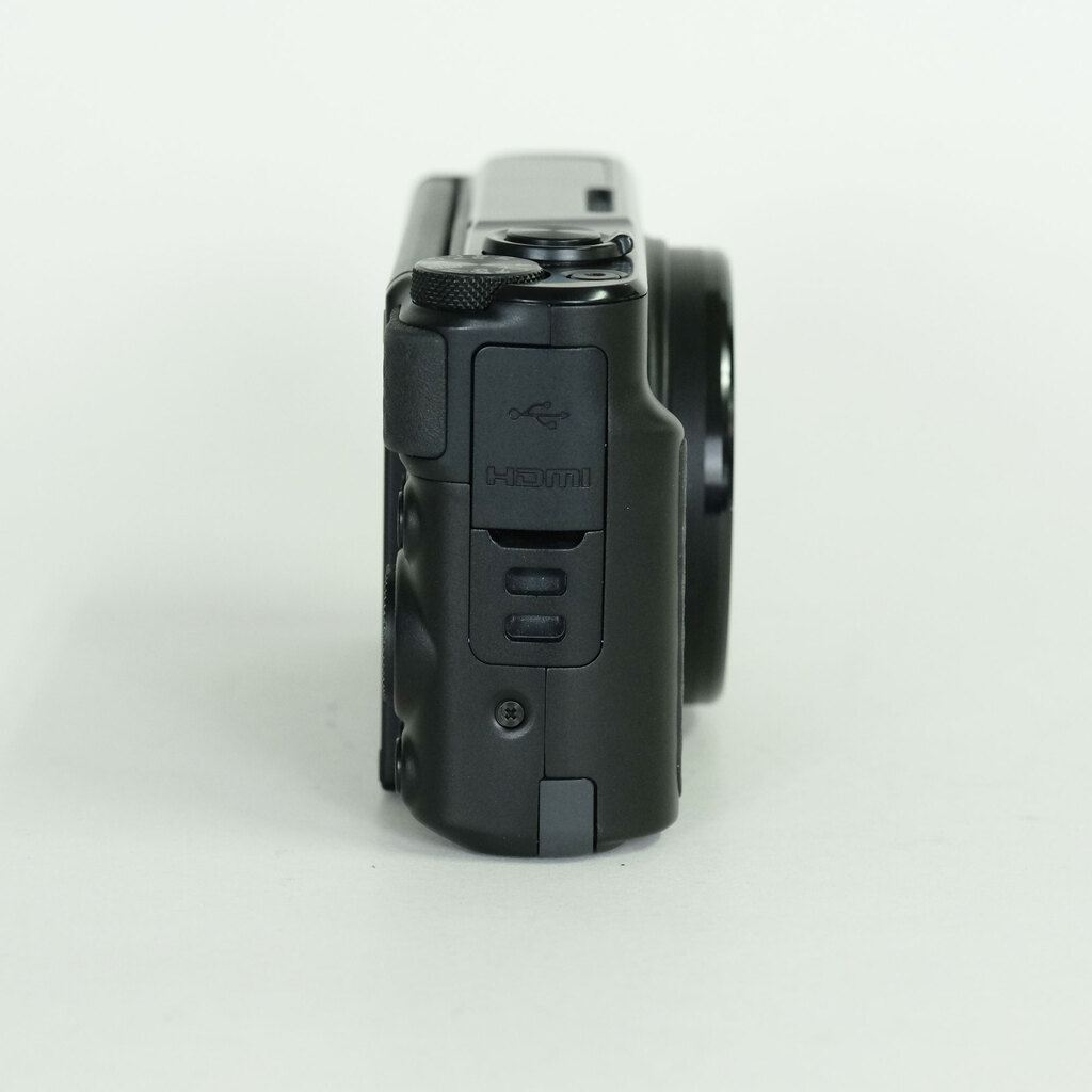 Canon PowerShot SX740 HS ブラック