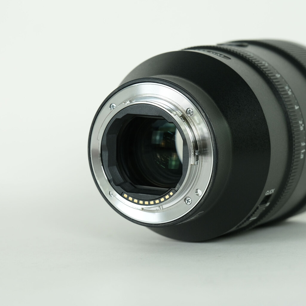 SONY FE 135mm F1.8 GM SEL135F18GMの出品 | ONE SCENE（ワンシーン）