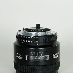 Nikon Ai AF Nikkor 85mm f/1.8D