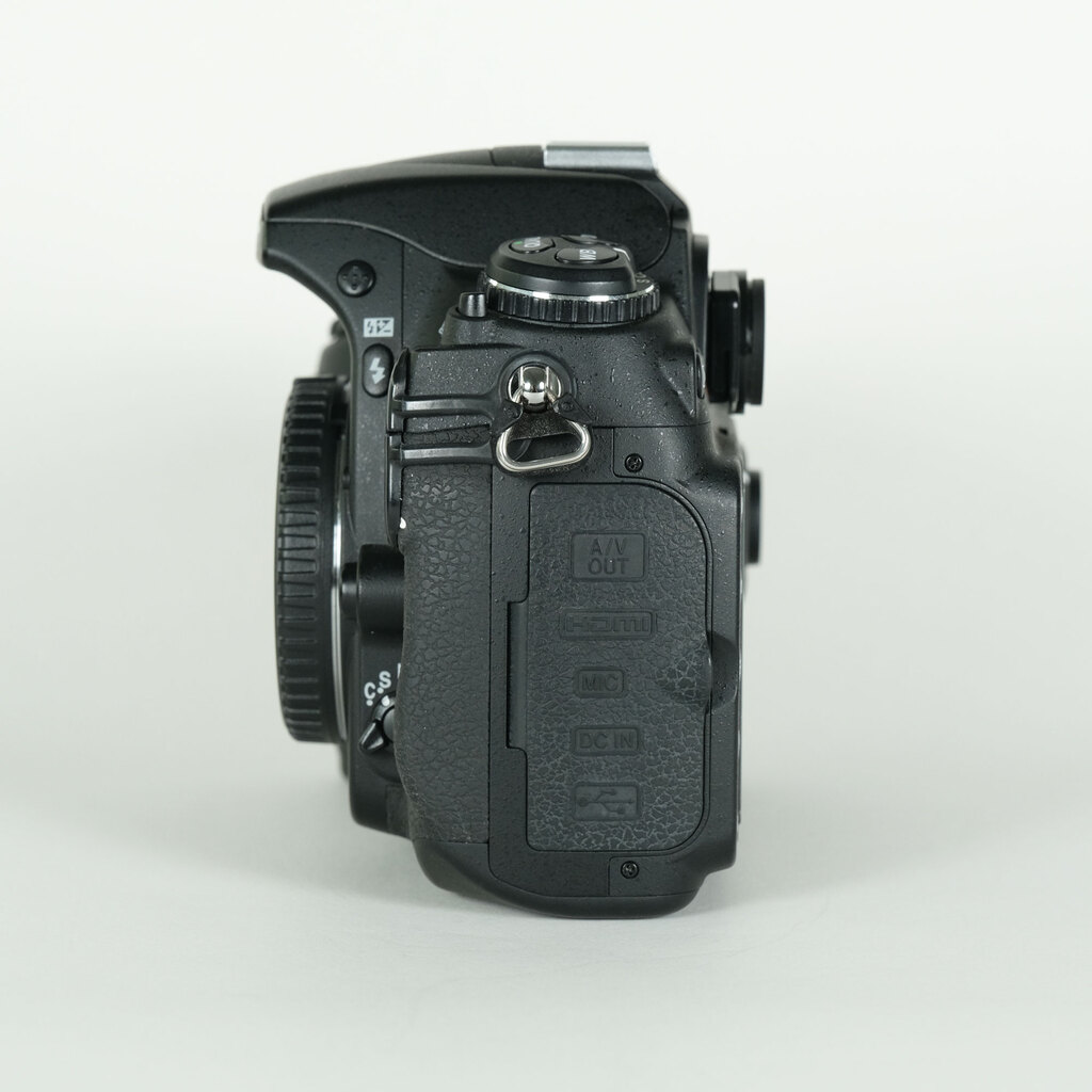 Nikon D300S ボディの出品 | ONE SCENE（ワンシーン）