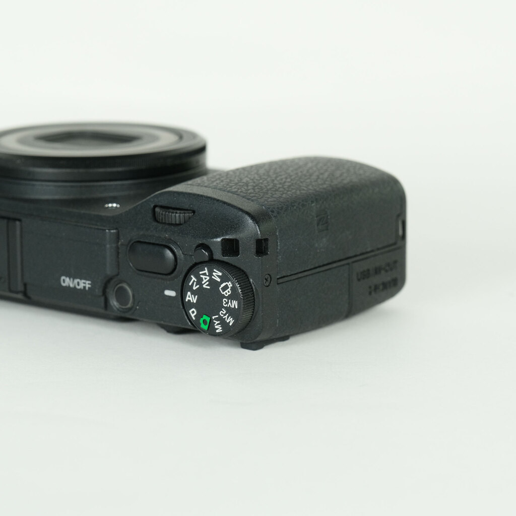 RICOH GR IIの出品 | ONE SCENE（ワンシーン）